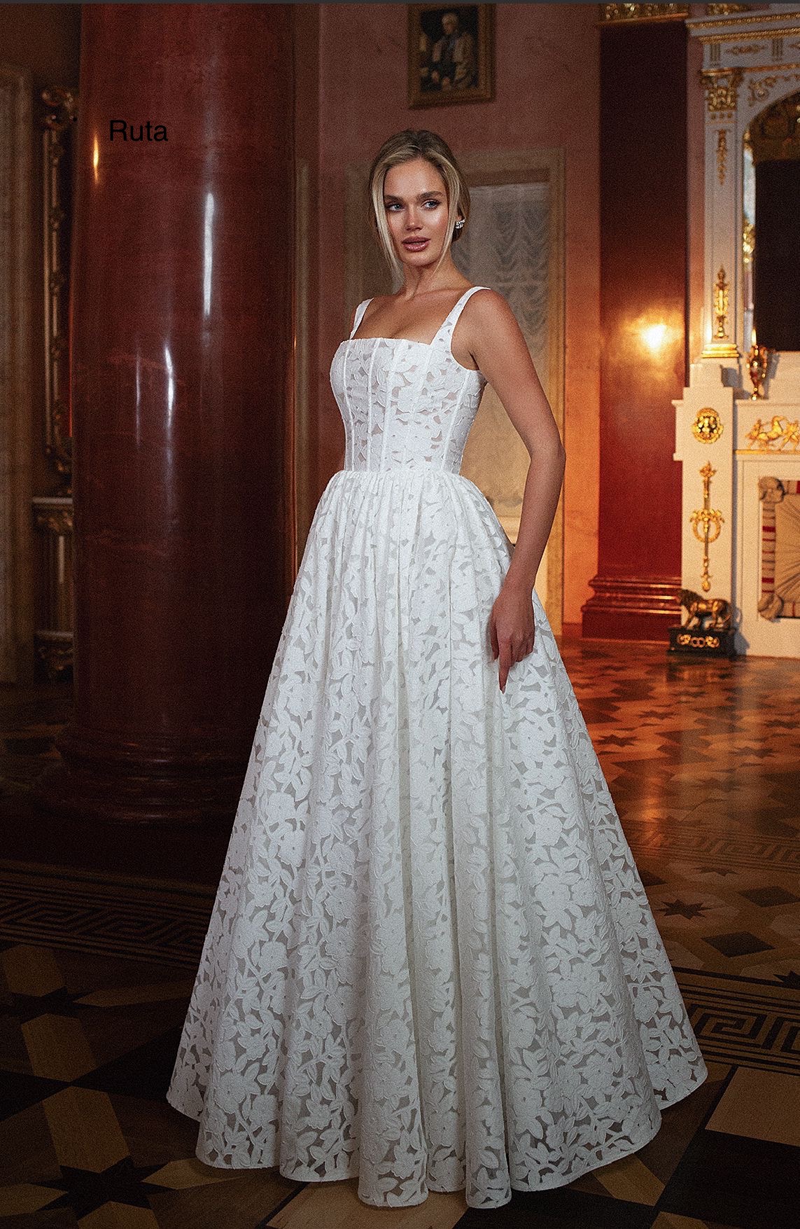 vente location mariage draguignan soiree robe mariee cocktail ceremonie courte longue accessoires fete anniversaire noel bal bapteme communion defile retouche couture dress chic festival valentin mode modele style demoiselle honneur concours beaute fashion mannequin bijou fete meres super look invite draguignan vidauban frejus saint raphael sainte maxime cannes nice mougins grasse mandelieu lorgues les arcs puget muy aups flayosc salernes saint tropez toulon aygulf le luc fayence brignoles roquebrune sur argens