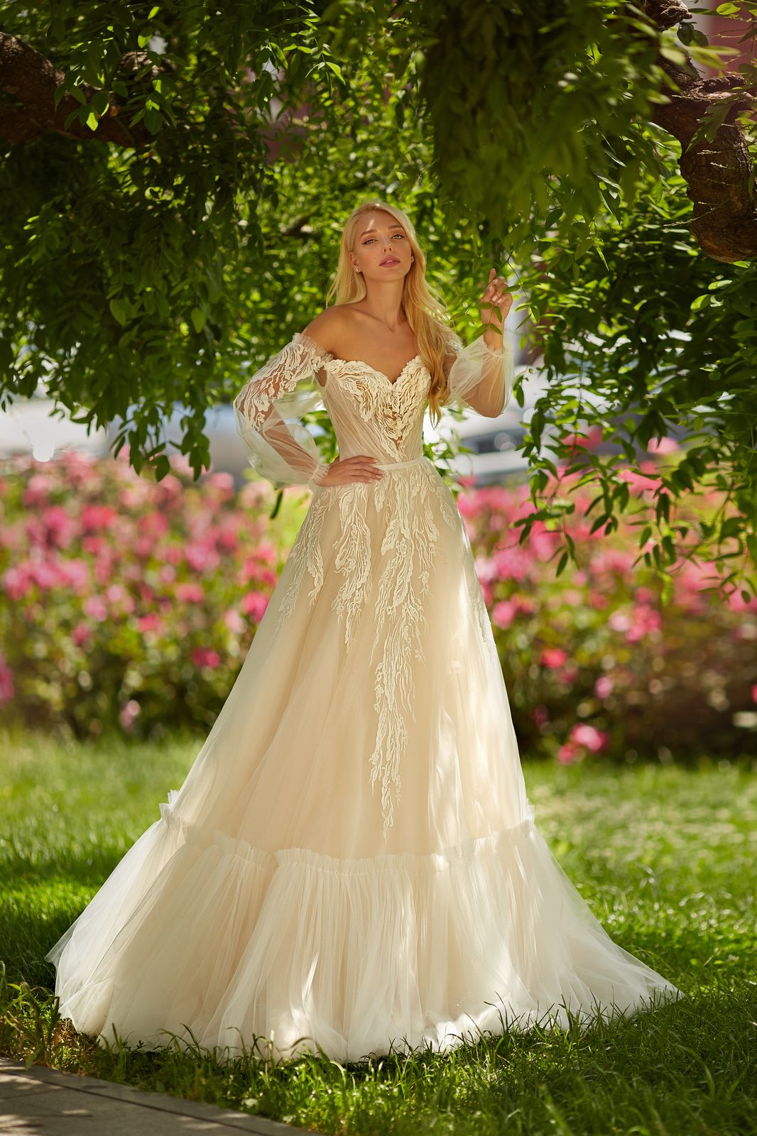 vente location mariage draguignan soiree robe mariee cocktail ceremonie courte longue accessoires fete anniversaire noel bal bapteme communion defile retouche couture dress chic festival valentin mode modele style demoiselle honneur concours beaute fashion mannequin bijou fete meres super look invite draguignan vidauban frejus saint raphael sainte maxime cannes nice mougins grasse mandelieu lorgues les arcs puget muy aups flayosc salernes saint tropez toulon aygulf le luc fayence brignoles roquebrune sur argens