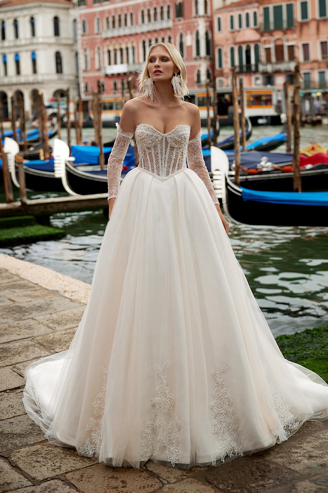 vente location mariage draguignan soiree robe mariee cocktail ceremonie courte longue accessoires fete anniversaire noel bal bapteme communion defile retouche couture dress chic festival valentin mode modele style demoiselle honneur concours beaute fashion mannequin bijou fete meres super look invite draguignan vidauban frejus saint raphael sainte maxime cannes nice mougins grasse mandelieu lorgues les arcs puget muy aups flayosc salernes saint tropez toulon aygulf le luc fayence brignoles roquebrune sur argens