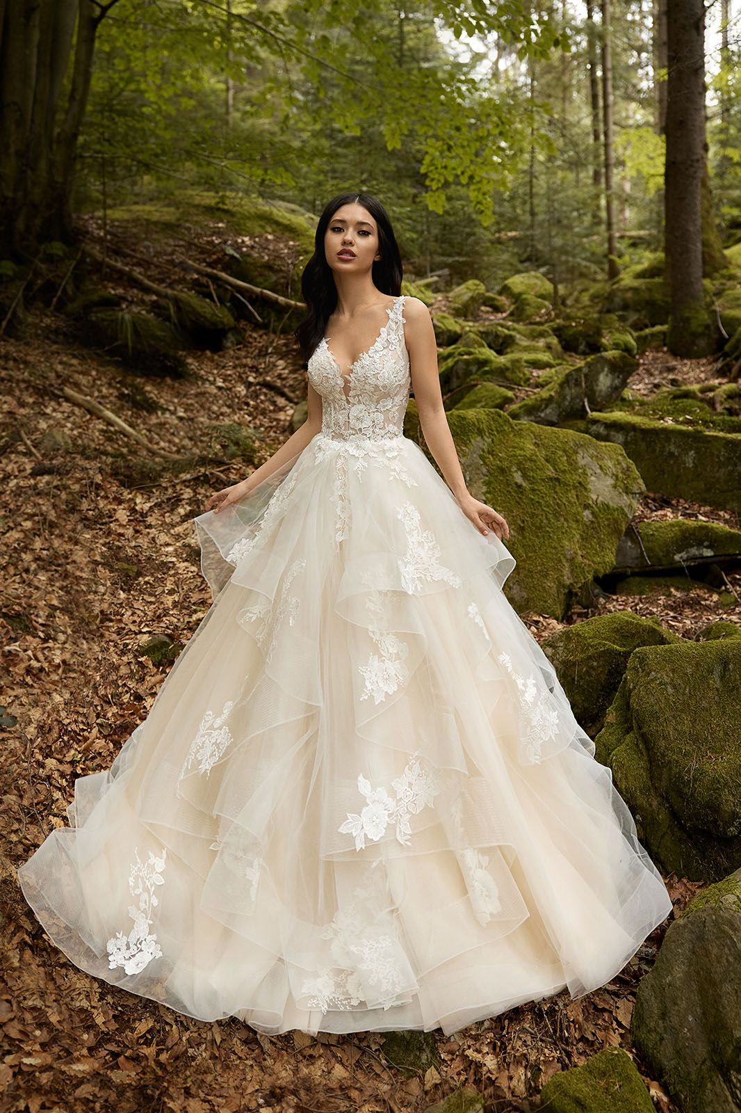 vente location mariage draguignan soiree robe mariee cocktail ceremonie courte longue accessoires fete anniversaire noel bal bapteme communion defile retouche couture dress chic festival valentin mode modele style demoiselle honneur concours beaute fashion mannequin bijou fete meres super look invite draguignan vidauban frejus saint raphael sainte maxime cannes nice mougins grasse mandelieu lorgues les arcs puget muy aups flayosc salernes saint tropez toulon aygulf le luc fayence brignoles roquebrune sur argens