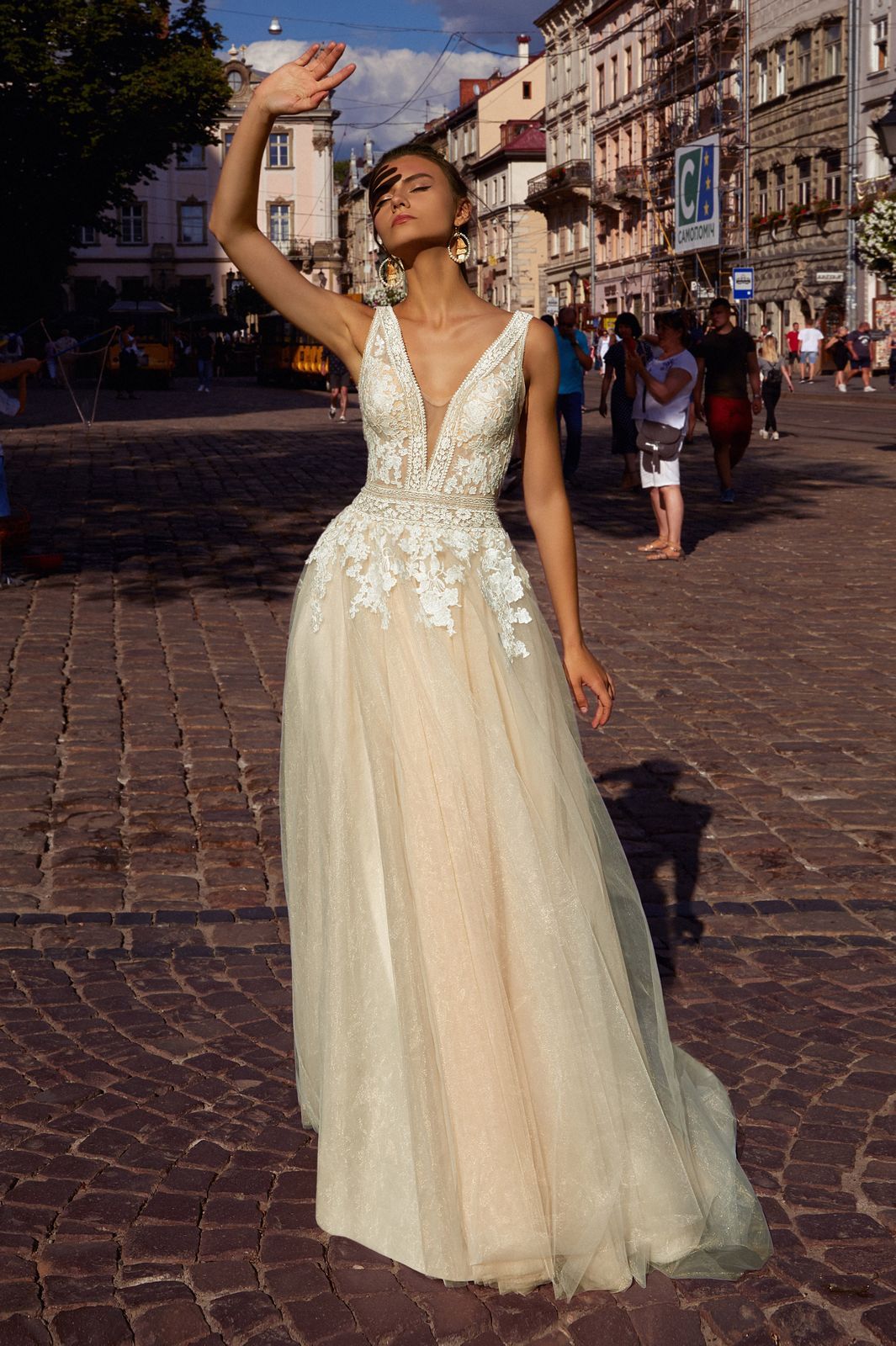 vente location mariage draguignan soiree robe mariee cocktail ceremonie courte longue accessoires fete anniversaire noel bal bapteme communion defile retouche couture dress chic festival valentin mode modele style demoiselle honneur concours beaute fashion mannequin bijou fete meres super look invite draguignan vidauban frejus saint raphael sainte maxime cannes nice mougins grasse mandelieu lorgues les arcs puget muy aups flayosc salernes saint tropez toulon aygulf le luc fayence brignoles roquebrune sur argens