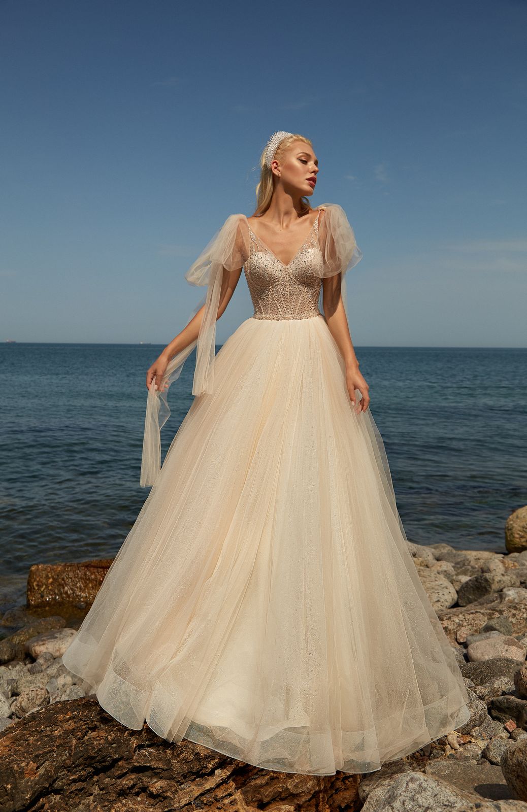 vente location mariage draguignan soiree robe mariee cocktail ceremonie courte longue accessoires fete anniversaire noel bal bapteme communion defile retouche couture dress chic festival valentin mode modele style demoiselle honneur concours beaute fashion mannequin bijou fete meres super look invite draguignan vidauban frejus saint raphael sainte maxime cannes nice mougins grasse mandelieu lorgues les arcs puget muy aups flayosc salernes saint tropez toulon aygulf le luc fayence brignoles roquebrune sur argens