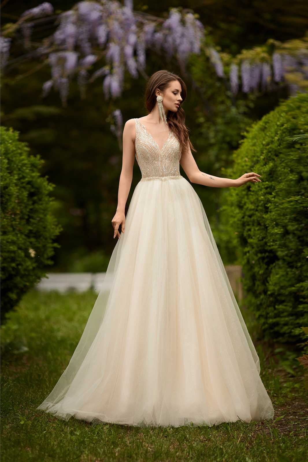 vente location mariage draguignan soiree robe mariee cocktail ceremonie courte longue accessoires fete anniversaire noel bal bapteme communion defile retouche couture dress chic festival valentin mode modele style demoiselle honneur concours beaute fashion mannequin bijou fete meres super look invite draguignan vidauban frejus saint raphael sainte maxime cannes nice mougins grasse mandelieu lorgues les arcs puget muy aups flayosc salernes saint tropez toulon aygulf le luc fayence brignoles roquebrune sur argens