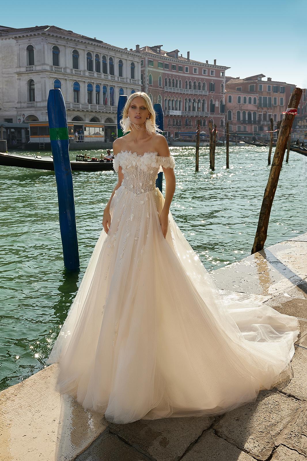 vente location mariage draguignan soiree robe mariee cocktail ceremonie courte longue accessoires fete anniversaire noel bal bapteme communion defile retouche couture dress chic festival valentin mode modele style demoiselle honneur concours beaute fashion mannequin bijou fete meres super look invite draguignan vidauban frejus saint raphael sainte maxime cannes nice mougins grasse mandelieu lorgues les arcs puget muy aups flayosc salernes saint tropez toulon aygulf le luc fayence brignoles roquebrune sur argens