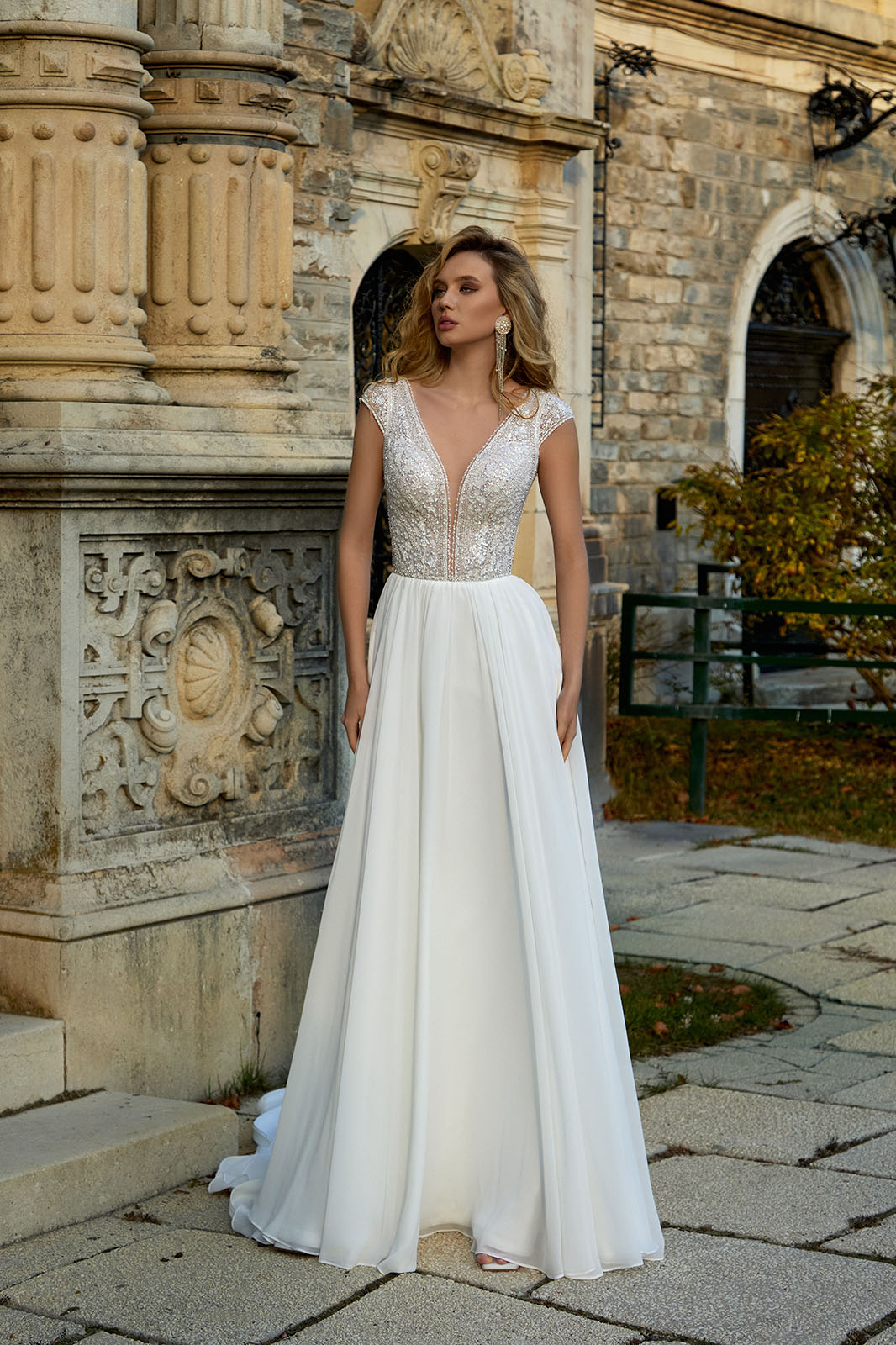 vente location mariage draguignan soiree robe mariee cocktail ceremonie courte longue accessoires fete anniversaire noel bal bapteme communion defile retouche couture dress chic festival valentin mode modele style demoiselle honneur concours beaute fashion mannequin bijou fete meres super look invite draguignan vidauban frejus saint raphael sainte maxime cannes nice mougins grasse mandelieu lorgues les arcs puget muy aups flayosc salernes saint tropez toulon aygulf le luc fayence brignoles roquebrune sur argens